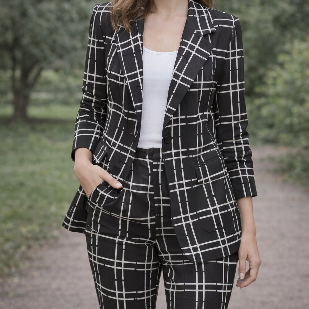 Black & White Plaid Suit Set – Chic Tailored Blazer and Pants